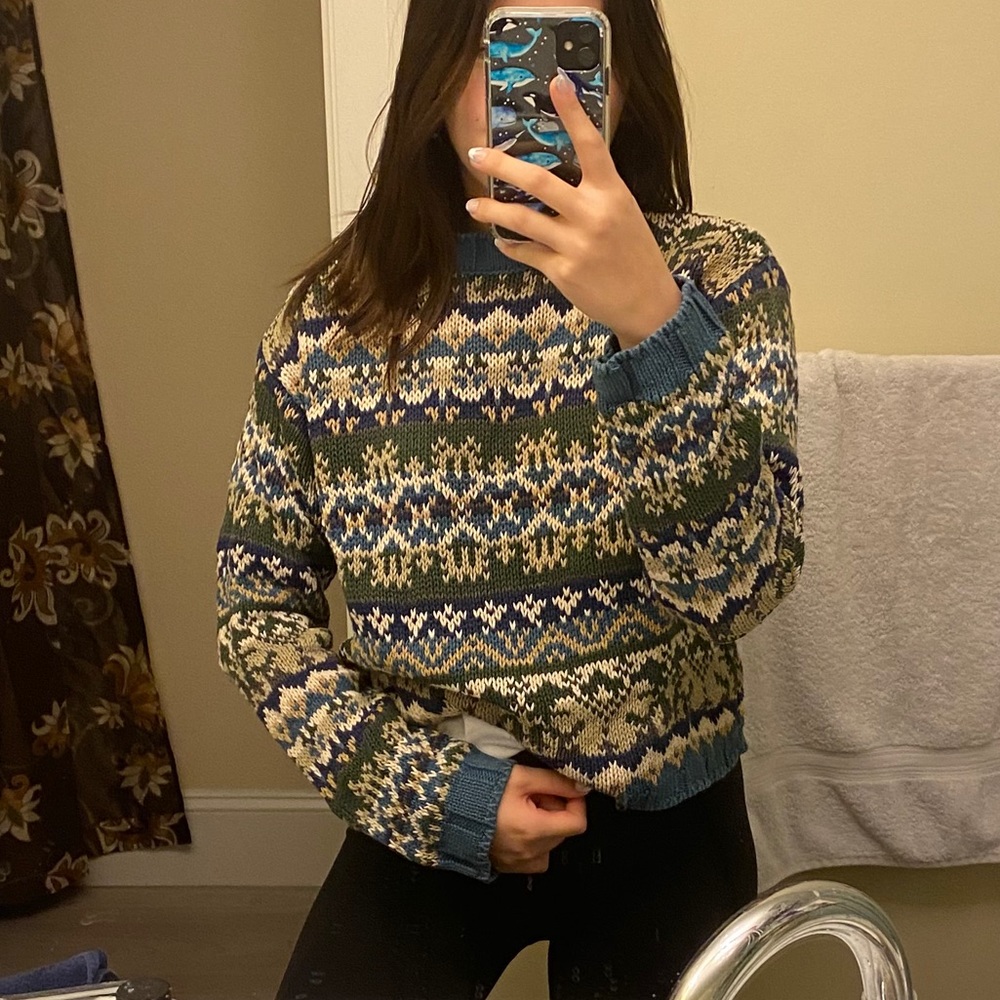 Sweater - Picture 9 of 9